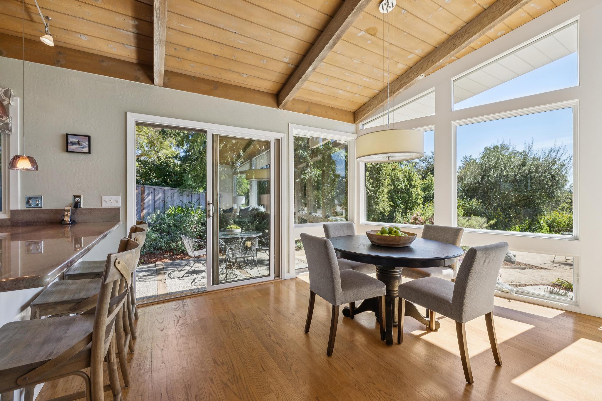 015_062-665-west-glen-way.88178.p2k.031