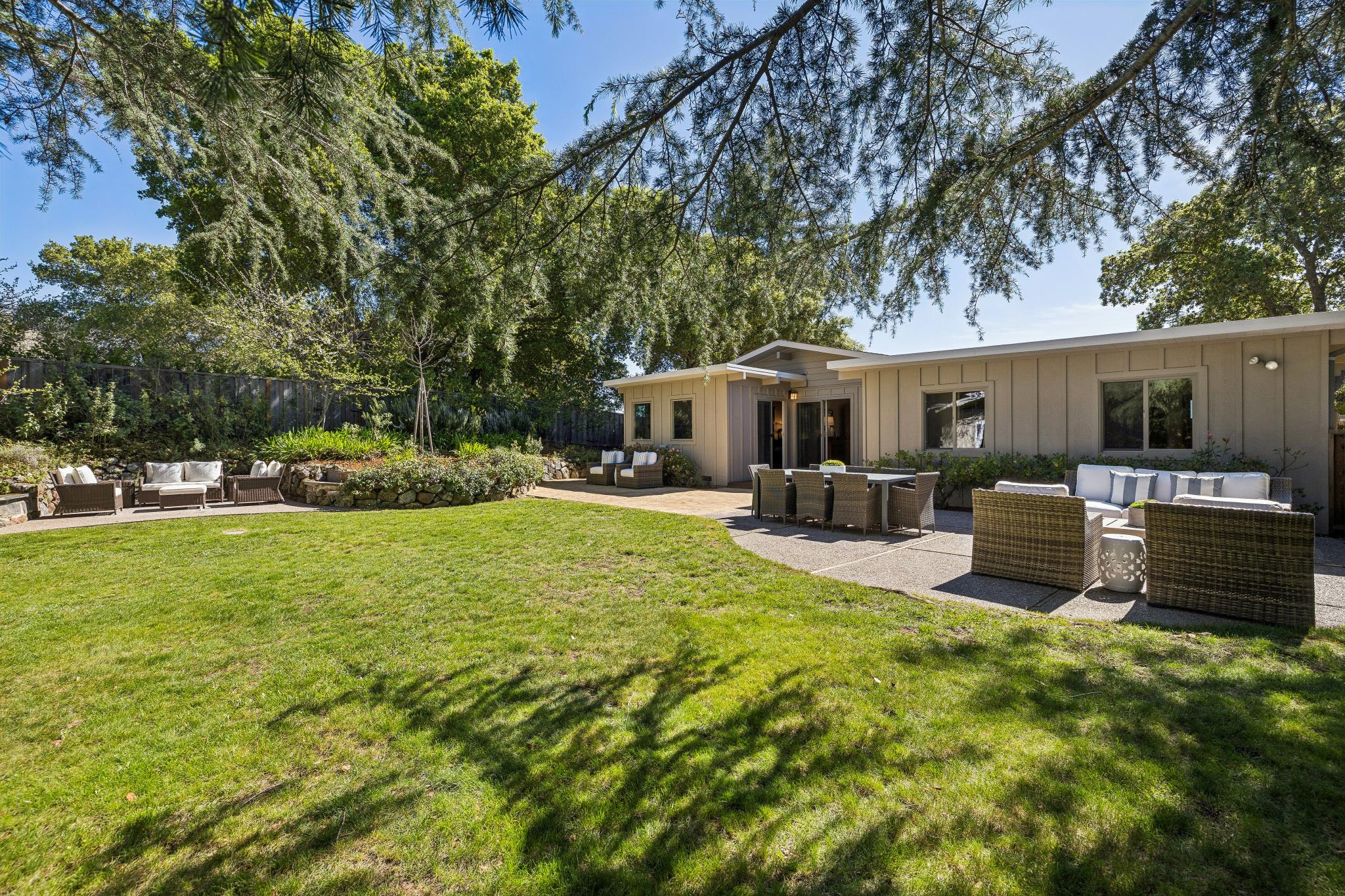 031_112-665-west-glen-way.88178.p2k.056